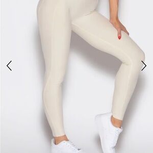 bombshell sportswear Xs uplifting peachy I